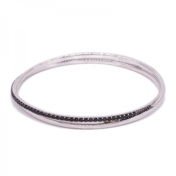 Silm and Simple Oval Silver Bangle with small Black Nano 