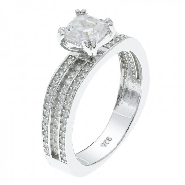 925 Silver Exquisite Solitaire White CZ Ring 