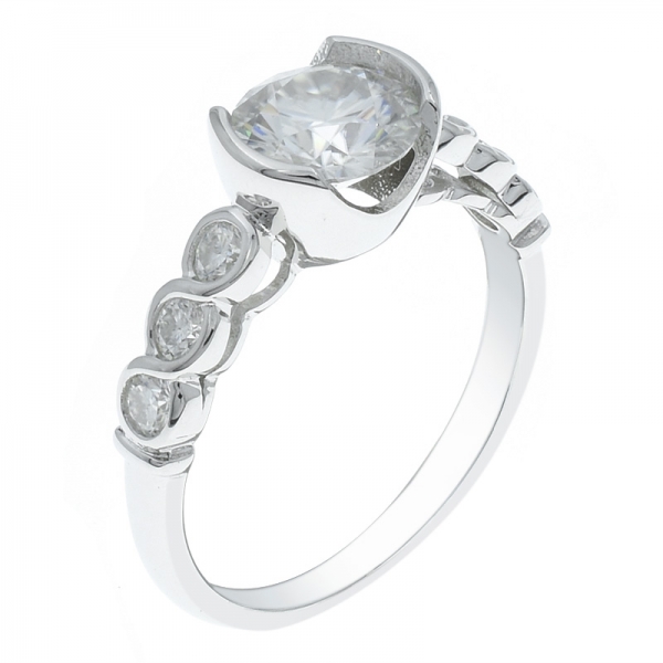 925 Sterling Silver Enchanting White CZ Ring 
