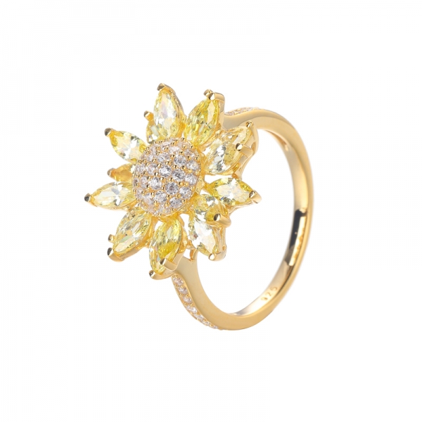 Diamond Cluster Ring for Women in Sterling 18K Gold flower ring 