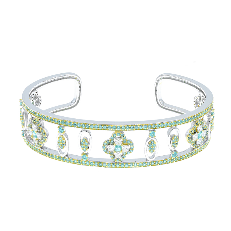 four leaf clover bangle