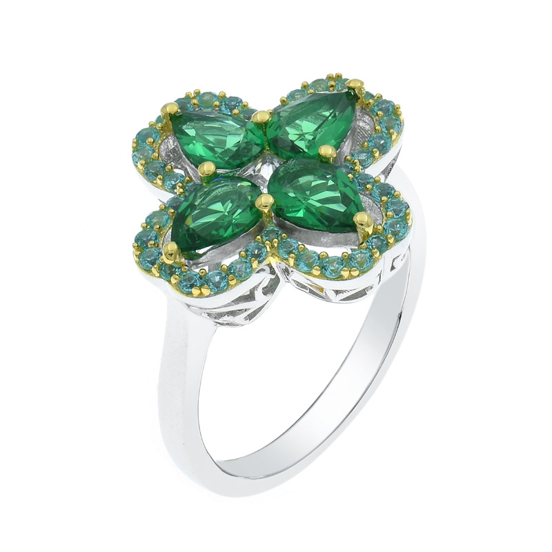 Splendid Four Leaf Clover Ring For Ladies