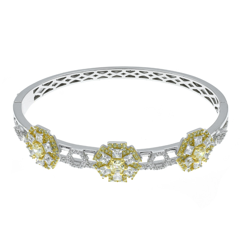 Women Fancy Flower Bangle