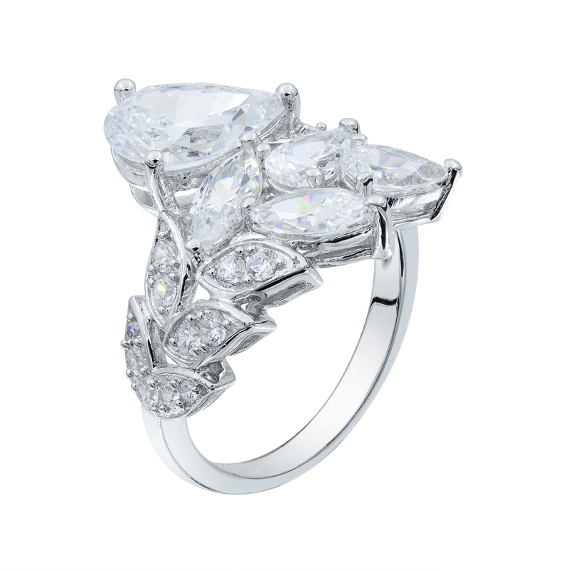 Subtle Elegance Leaf Shape 925 Ring