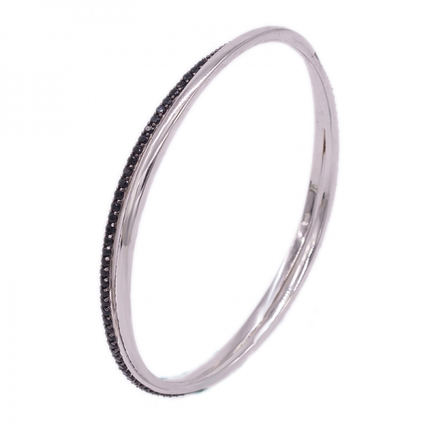 Silm and Simple Oval Silver Bangle with small Black Nano 