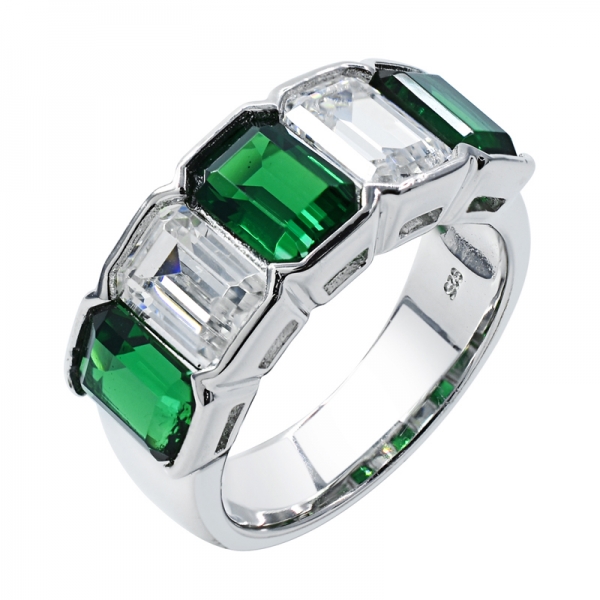 925 Ring With Baguette Shape Emerald Cut CZ 