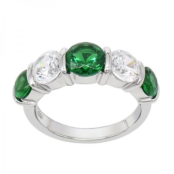 Extraordinary 925 Ring WIth Green & White Stones 