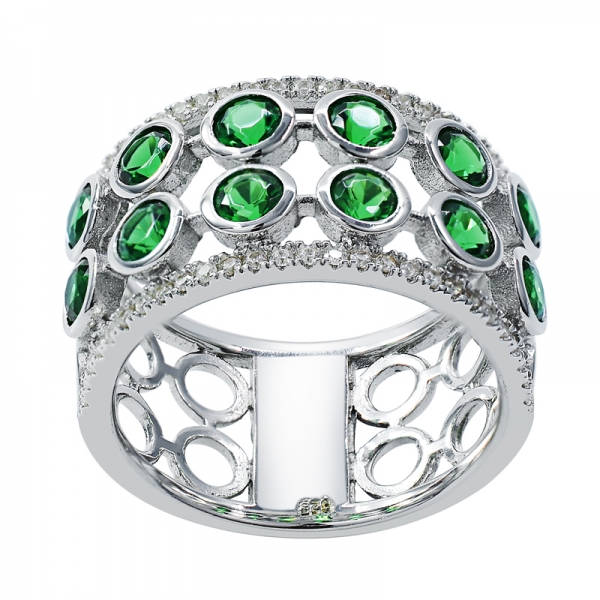 Round Shape Hollow Out Ring With Striking Green Nano 