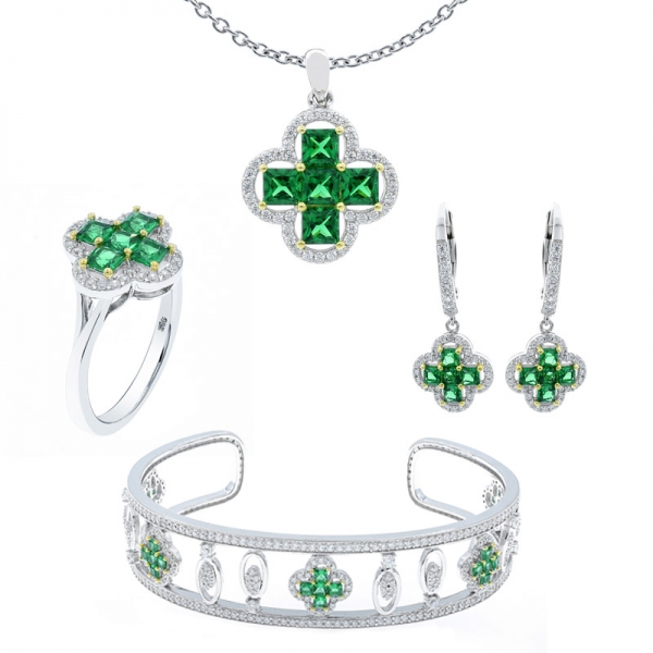 Fancy Four Leaf Clover Jewelry Set in Sterling Silver 