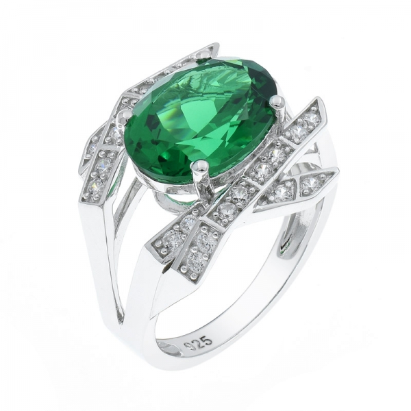 925 Silver Ring With Shimmering Green Nano 