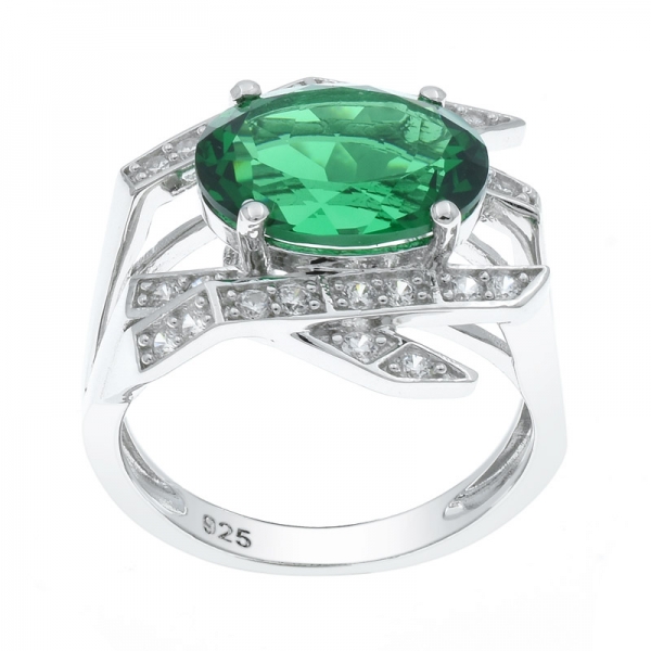 925 Silver Ring With Shimmering Green Nano 