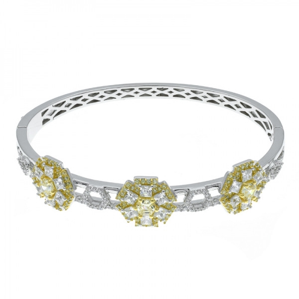 925 Sterling Silver Fancy Flower Ladies Bangle 