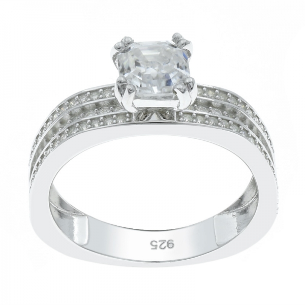 925 Silver Exquisite Solitaire White CZ Ring 