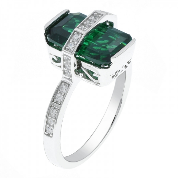 China Silver Unique Handmade Ring With Emerald Cut Green Nano 