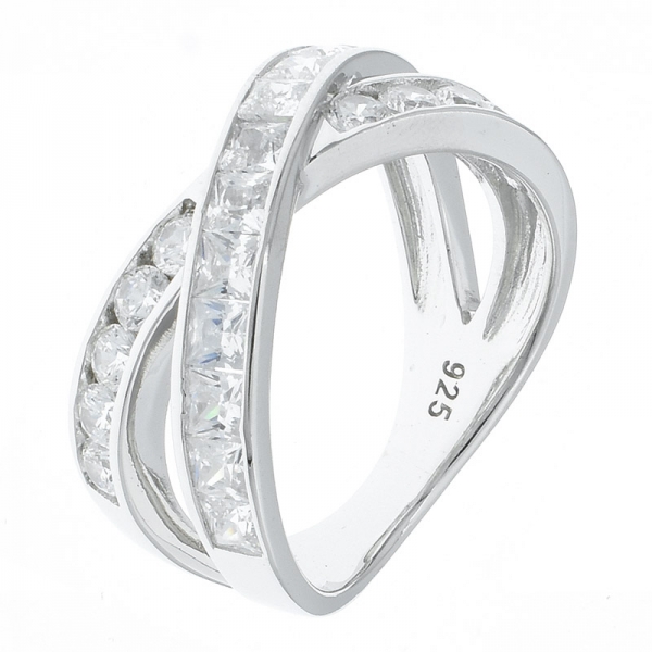 High Quality 925 Silver Criss Cross Ring With Clear Stones 