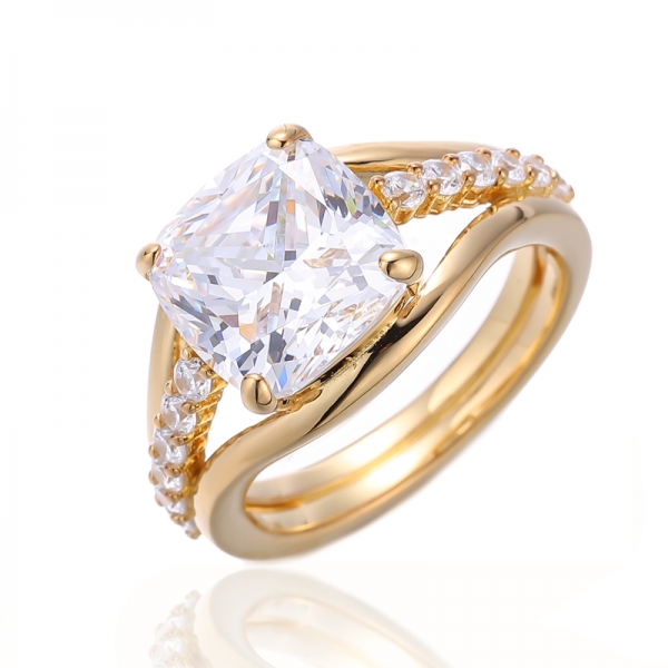 Cushion And Round White Cubic Zircon Silver Ring With Gold Plating 
